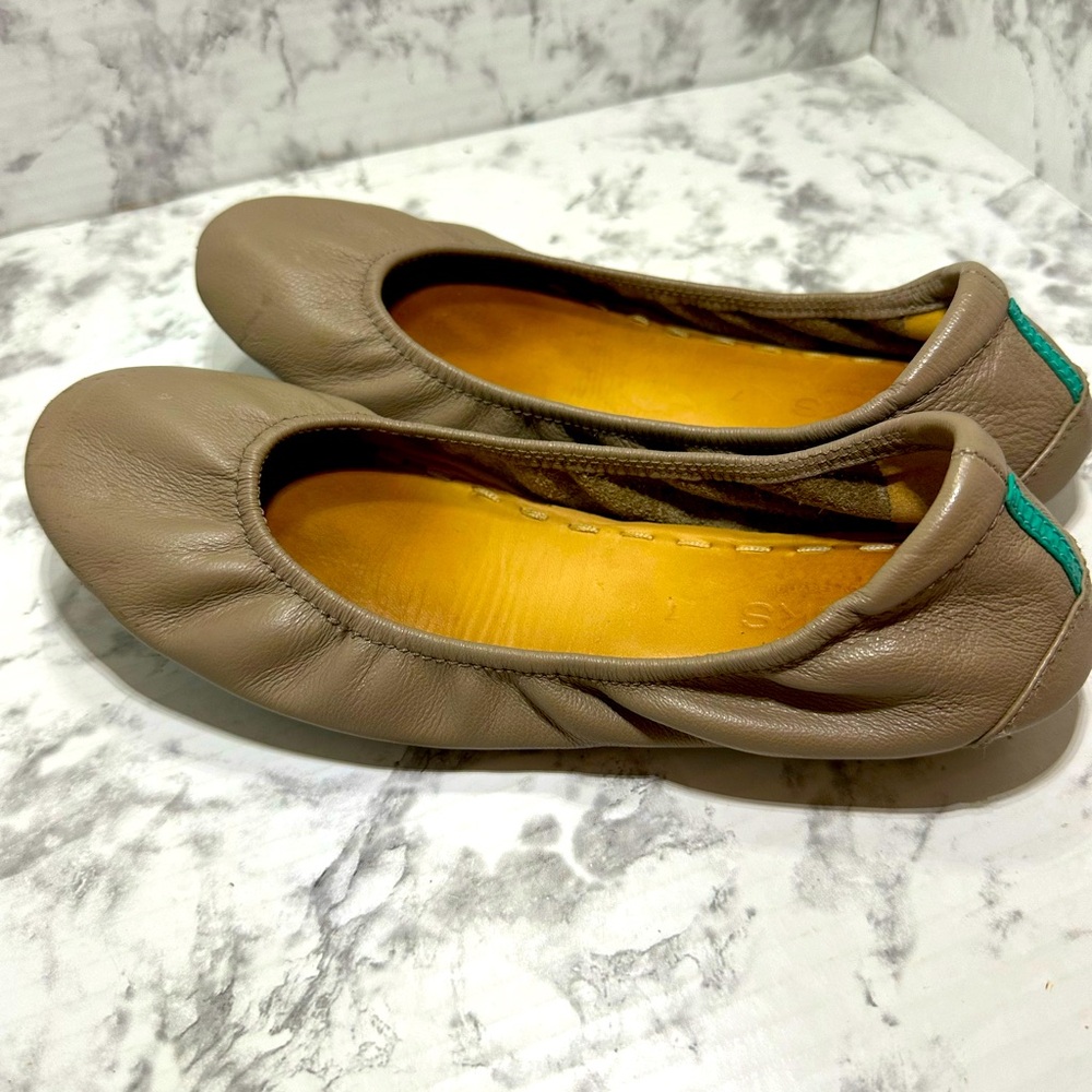 Women’s Tieks Size 7